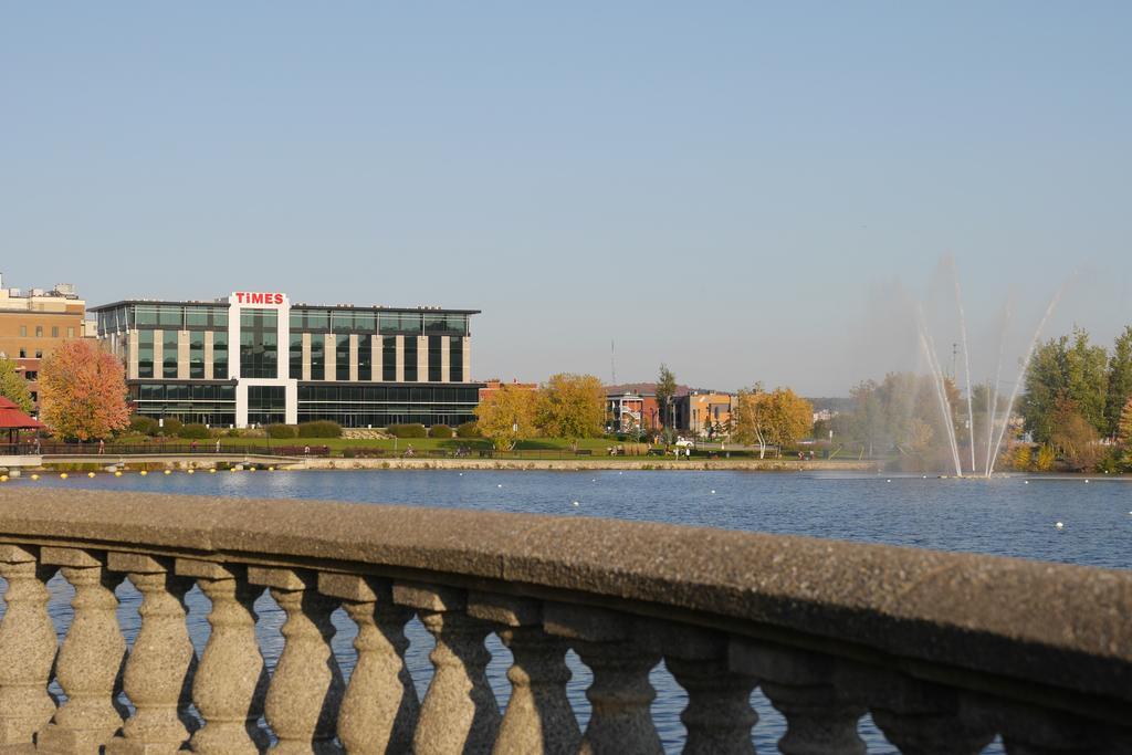 Grand Hotel Times Sherbrooke Exterior photo